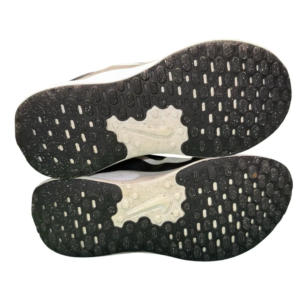 Nike Star Runner 4 Kids Running Shoes Black White FB7689-003 Size‎ 3Y